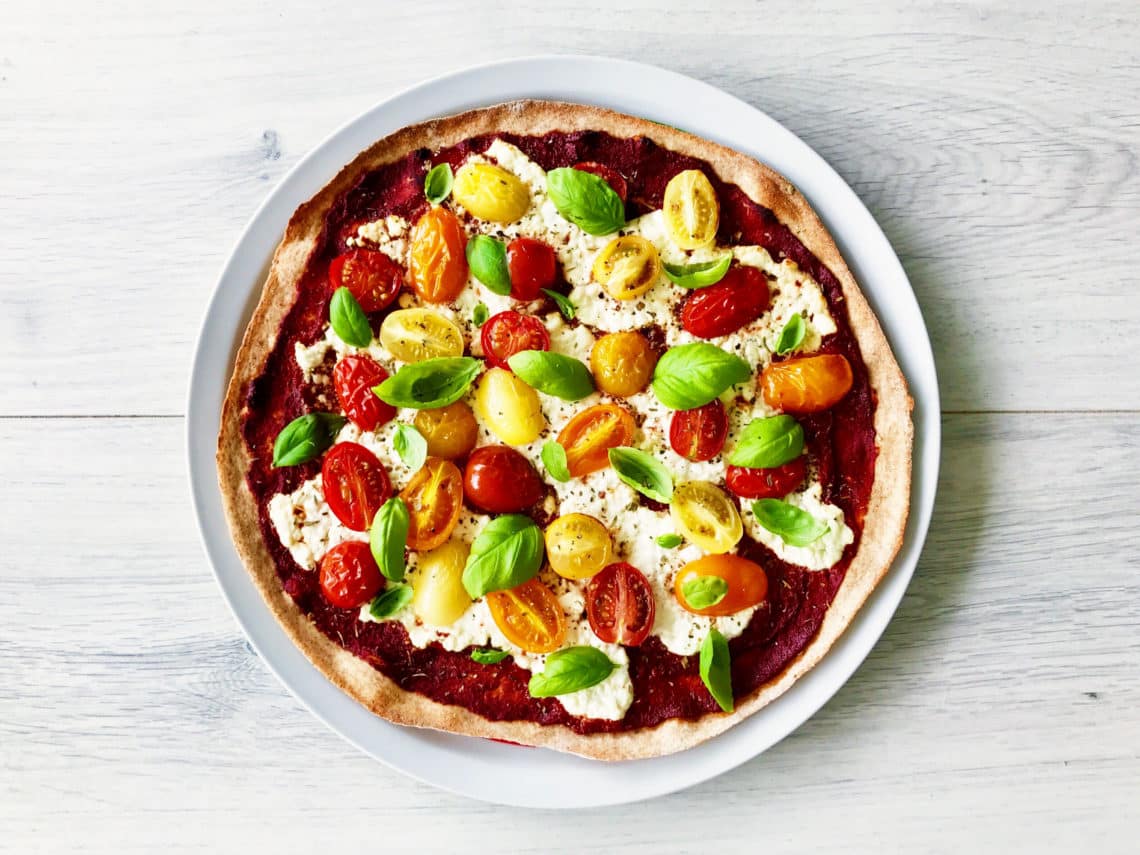 Gezonde volkoren Pizza met huttenkase en tomaat Afvallen Almere