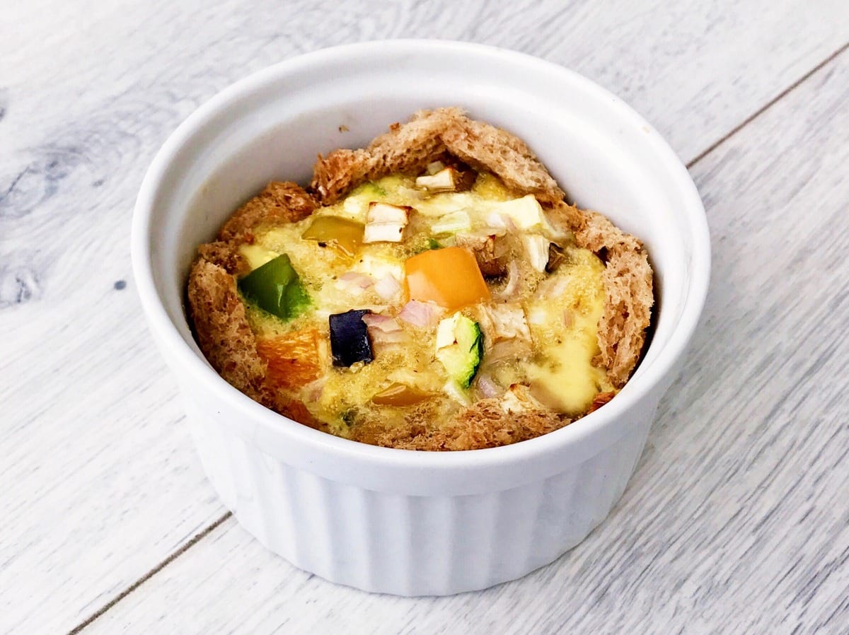 Mini ontbijt broodquiche met oud brood, ei en groente recept afvallen almere