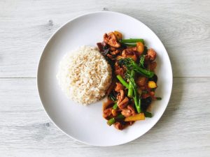 Kip met rijst en bimi gezond recept afvallen almere
